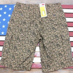 levi's relaxed fit cargo shorts